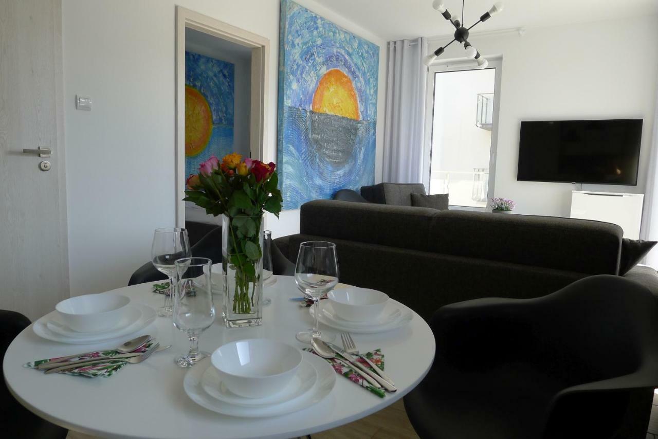 Impresja 42 Apartament Z Garazem Kołobrzeg Eksteriør billede