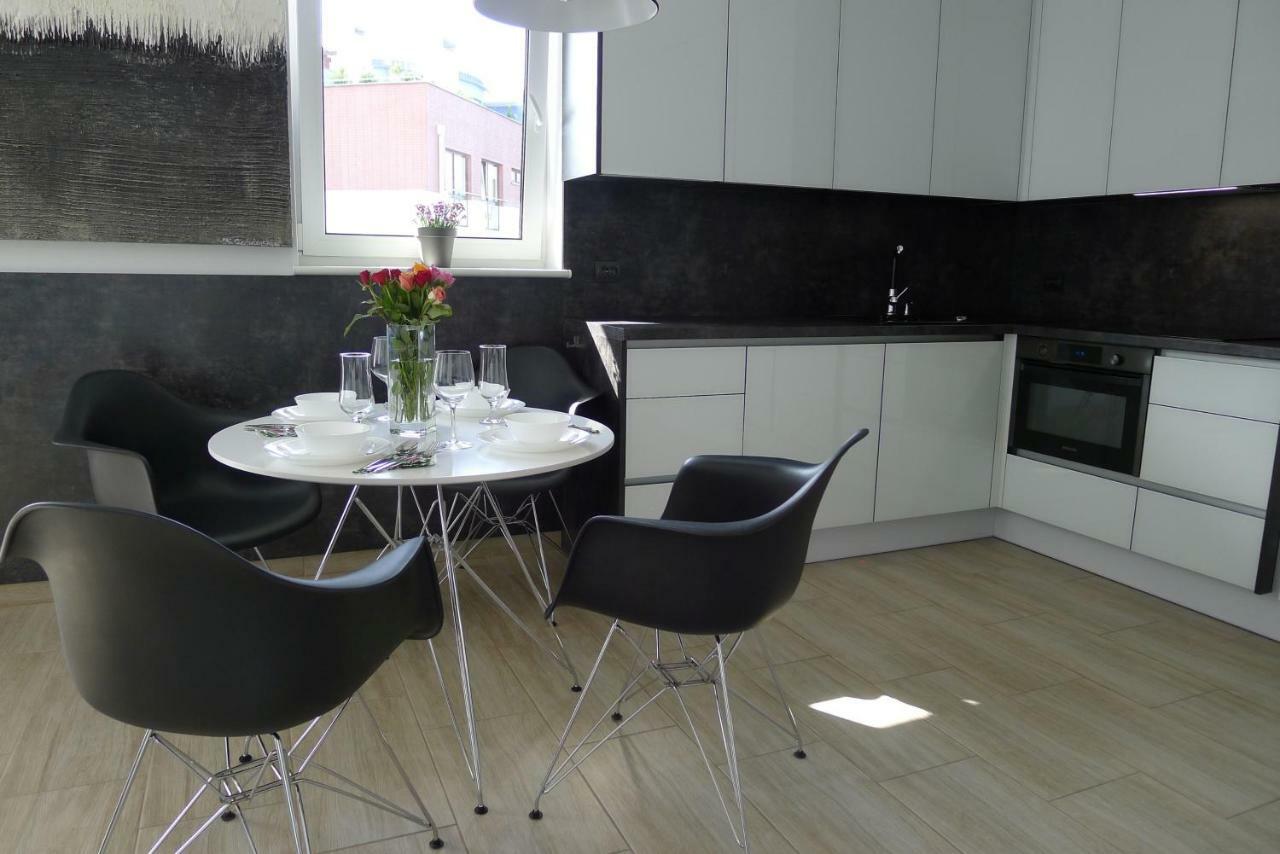 Impresja 42 Apartament Z Garazem Kołobrzeg Eksteriør billede